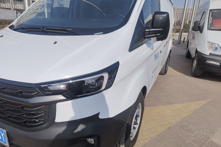 Used Ford Transit 2023 2.0T Diesel Manual Van Mid-Chassis Mid-Roof 2/3 Seats