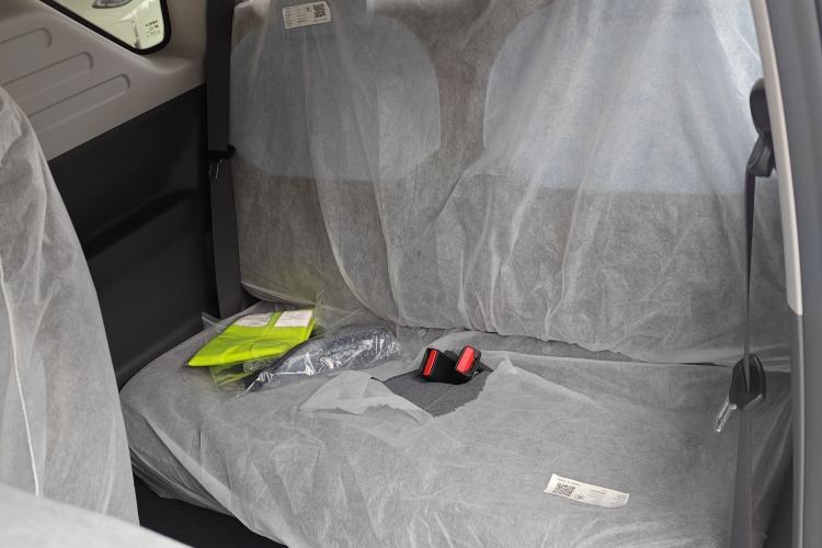 Used Geely Galaxy Panda 2024 Panda Mini 200km Endurance Bear Left Rear Seat