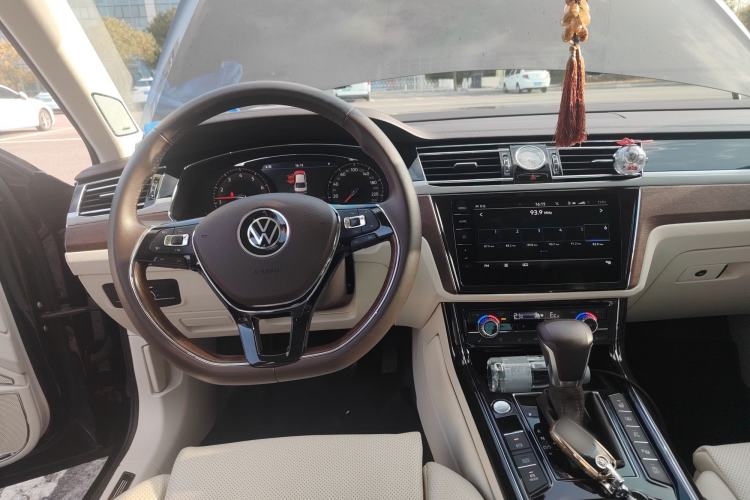 Used Volkswagen Phideon 2021 380TSI Prestige Edition