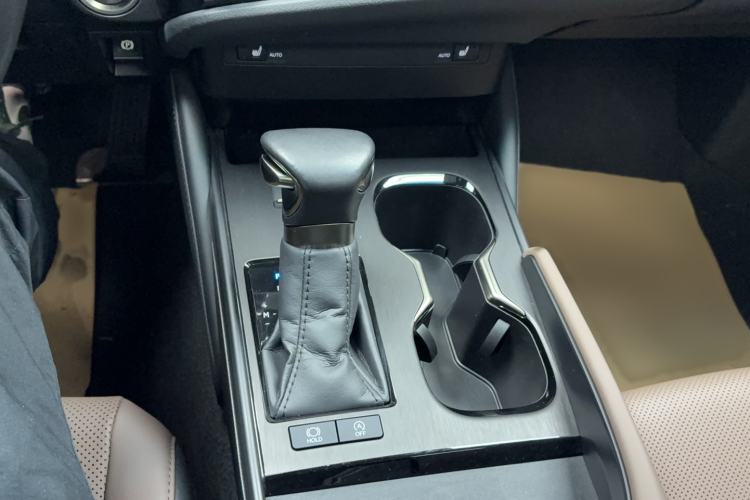 Used Lexus ES 2022 200 Excellence Edition