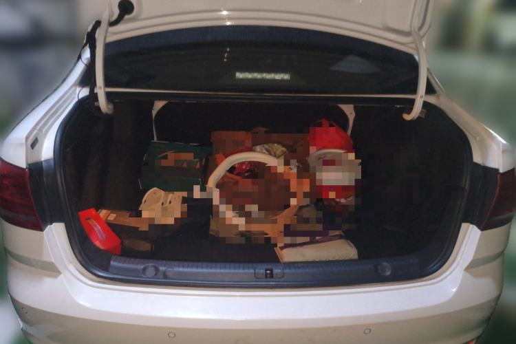 Used Volkswagen Lavida 2017 1.6L Automatic Comfort Edition Trunk