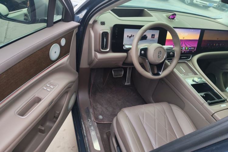 Used Hima AITO M9 2024 Range-Extended Ultra Version 52 kWh 5-Seater Model Driver Seat