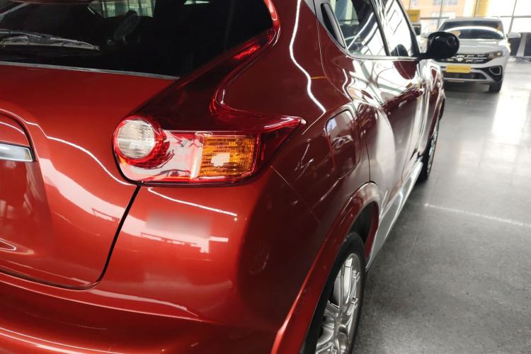 Used Infiniti ESQ 2014 1.6L Spontaneous Edition
