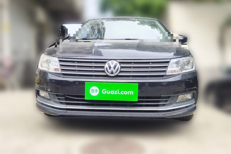 Used Volkswagen Lavida 2017 1.6L Automatic Comfort Edition
