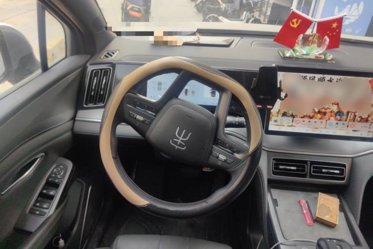 Used BYD Song L DM-i 2025 Intelligent Driving Version 112 km Leading Trim Steering Wheel