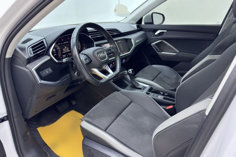 Used Audi Q3 2023 35 TFSI Fashion Dynamic Model (1.4T) Interior 1