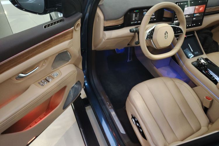 Used Hima AITO M7 2024 1.5T Intelligent Drive 4WD Ultra Version 5 Seats
