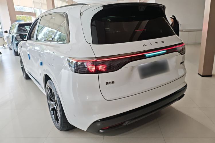 Used Hima AITO M8 2025 Extended-Range Ultra Version 53.4 kWh 5-Seater Edition
