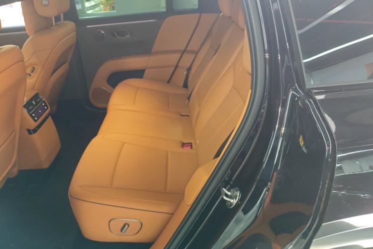 Used Li Auto i6 2025 Model Four-Wheel-Drive Standard Type Left Rear Seat