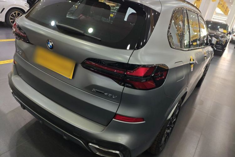 Used BMW X5 2023 xDrive 40Li M Sport Night Edition Package
