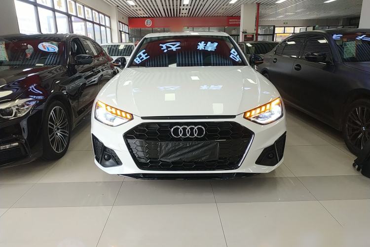 Used Audi A4L 2022 40 TFSI Luxury Dynamic Model