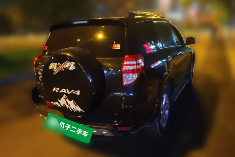 Used Toyota RAV4 2012 Luxurious Edition 2.0L Automatic All-Wheel Drive
