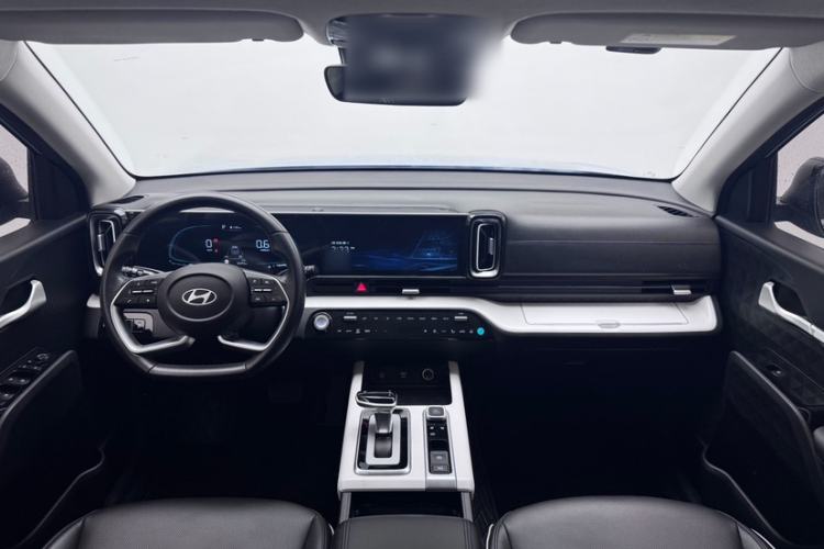 Used Hyundai ix35 2023 Musso 2.0L Deluxe Edition DLX
