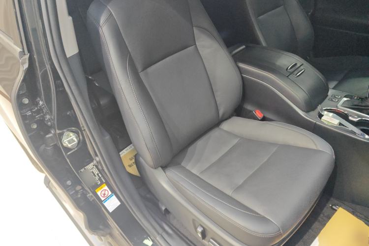 Used Toyota Highlander 2021 2.0T Four-Wheel Drive Prestige Version 7 Seats Right Front Seat