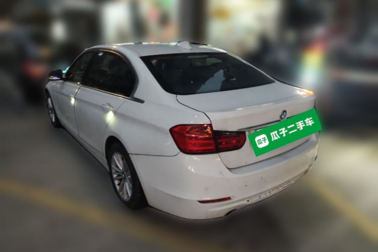 Used BMW 3 Series 2015 316Li Fashion Model Rear Left 45 Deg