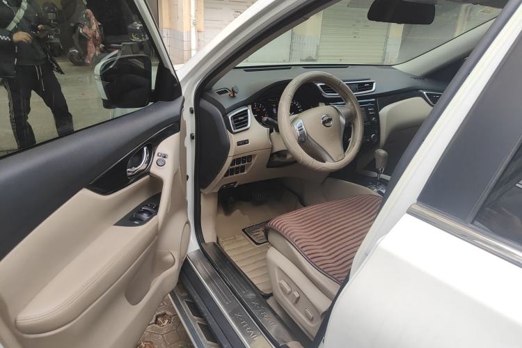 Used Nissan X-Trail 2014 2.5L CVT Luxury Edition 4WD
