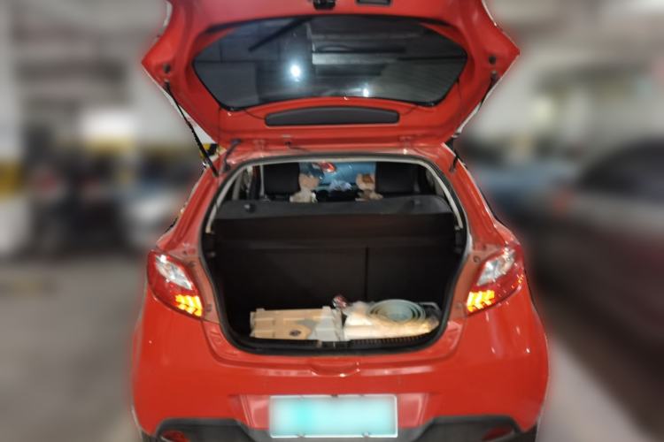 Used Mazda 2 2012 Hatchback Xuan Dong 1.3L Automatic Standard Edition