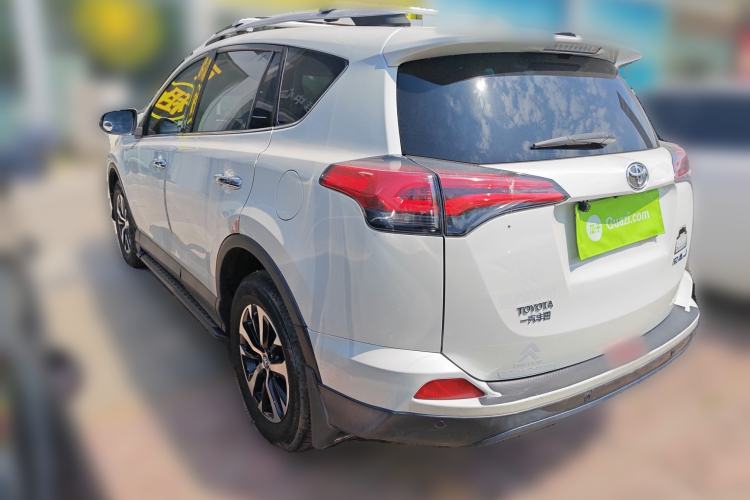 Used Toyota RAV4 2018 2.0L CVT Two-Wheel Drive Fashion X Edition