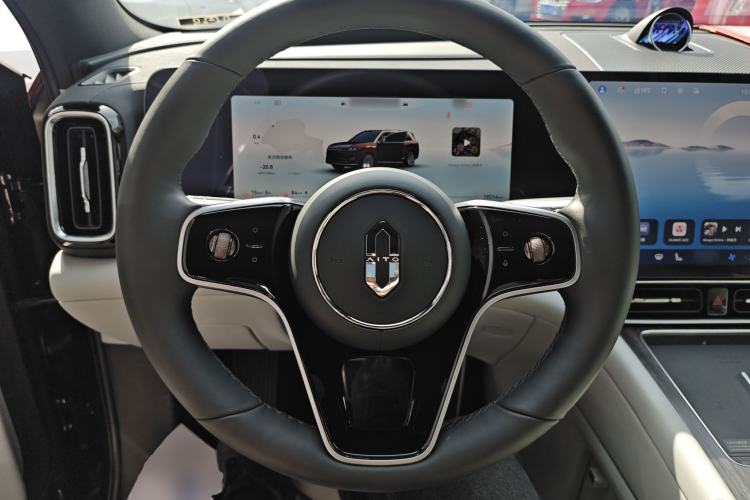 Used Hima AITO M9 2025 Extended-Range Max Version 52 kWh 6-Seater Edition Steering Wheel