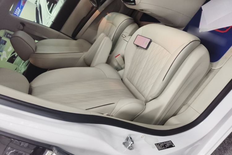 Used Buick GL8 2021 Land Cruiser Executive Class 652T Luxury Model
