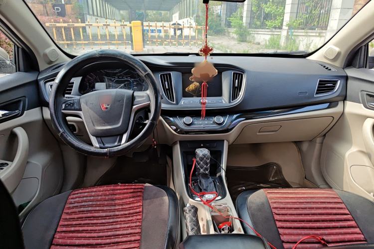 Used Roewe 360 2015 1.5L Automatic Luxury Edition Center Console