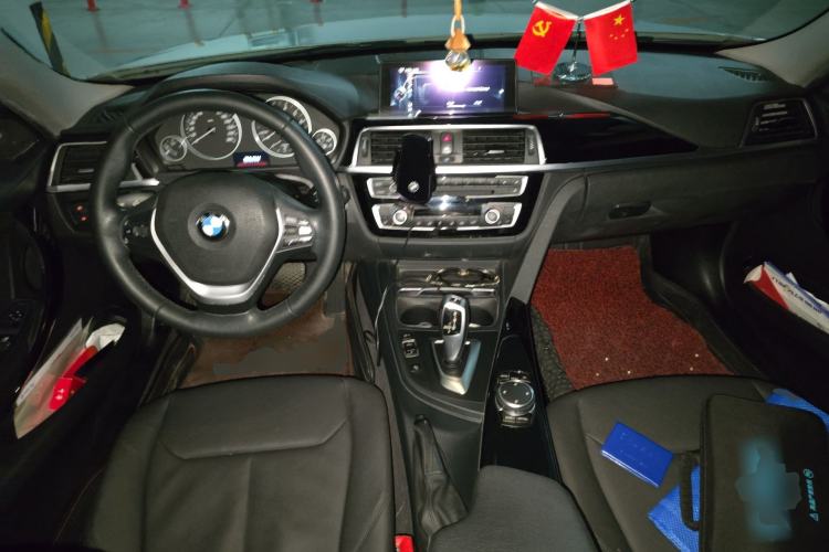 Used BMW 3 Series 2016 320Li Ambition Model Center Console