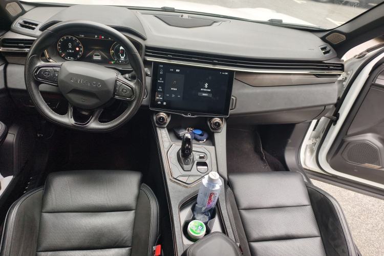 Used Lynk & Co 01 EM-P 2021 1.5TD PHEV Halo Center Console