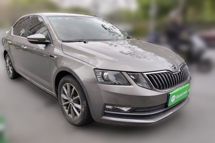 Used Skoda Octavia 2019 1.5L Automatic SmartDrive Comfort Edition China VI Standard Front Right 45 Deg