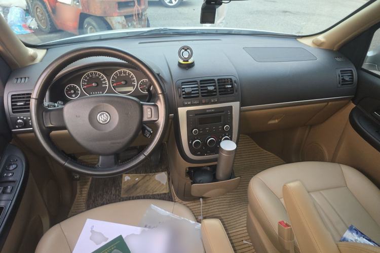 Used Buick GL8 2014 2.4L Executive Edition Center Console