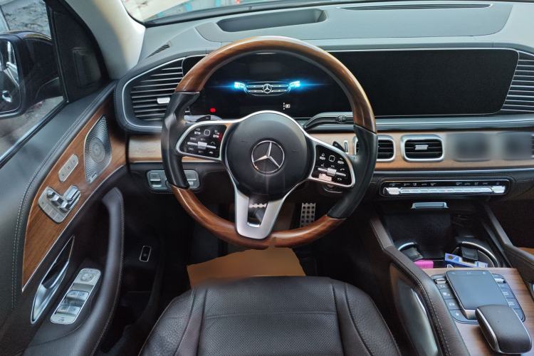 Used Mercedes-Benz GLS 2023 GLS 450 4MATIC Luxury Model Steering Wheel