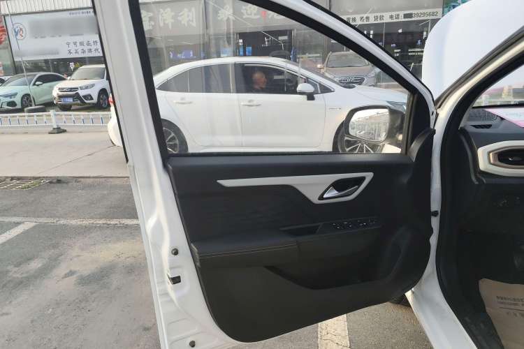 Used JAC Yiwei E10X 2024 Charming Edition 301km Lite