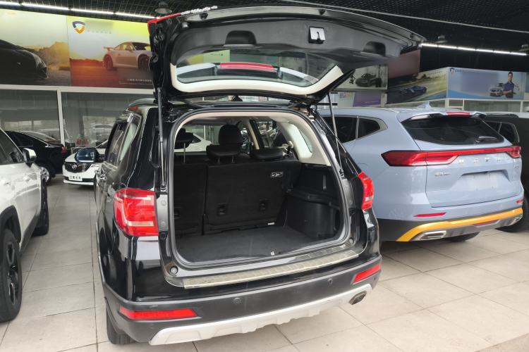 Used Haval H6 2018 Red-Label Sport Version 1.5T Manual Two-Wheel Drive Elite Model Trunk