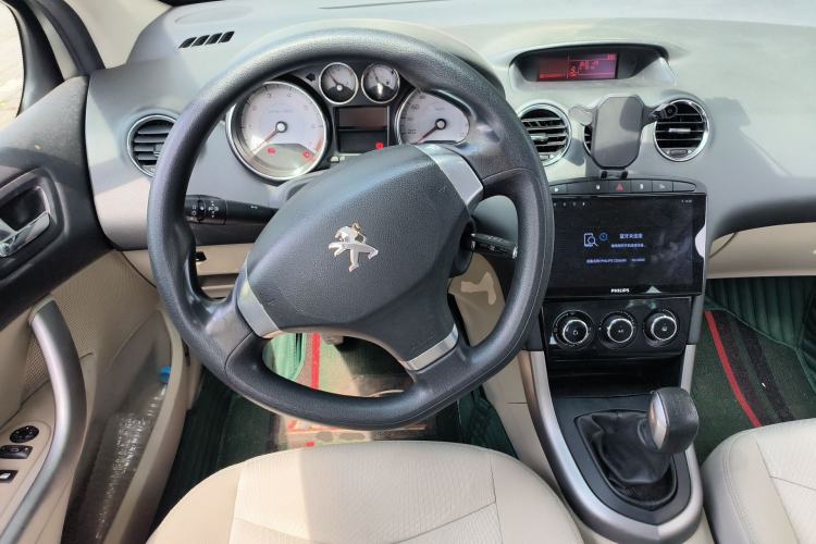 Used Peugeot 408 2013 1.6L Manual Comfort Edition Steering Wheel