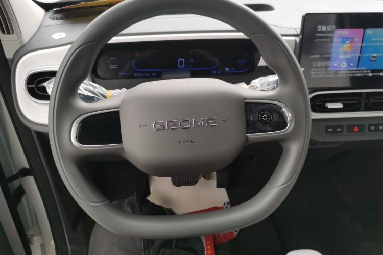 Used Geely Galaxy Panda 2025 210 km – Yuanqi Bear
