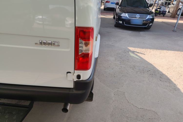 Used JMC Transit 2021 2.8T Space King Standard Version Short Wheelbase Mid-Height Roof 6-Seater Diesel Euro VI JX493