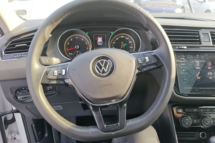Used Volkswagen Tiguan L 2021 330TSI Automatic Two-Wheel Drive Smart Edition Steering Wheel