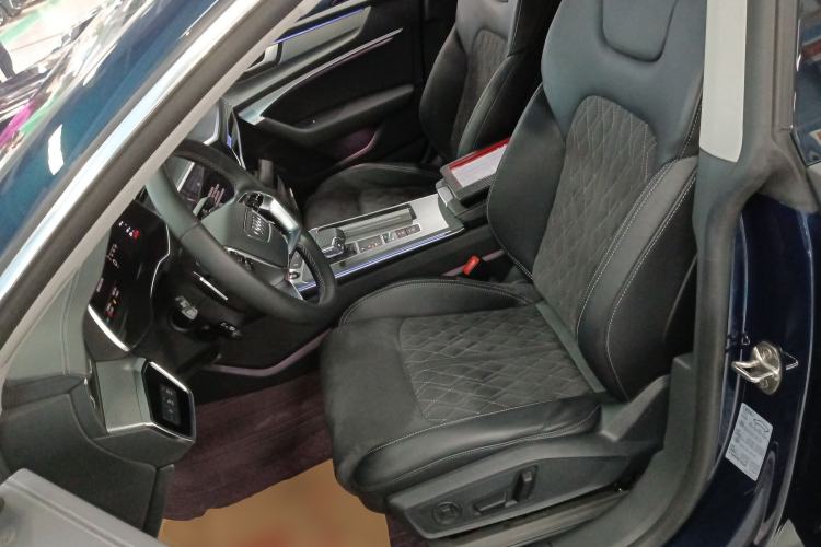 Used Audi A7L 2024 45TFSI quattro S-line Visionary Edition Flow Crystal Package