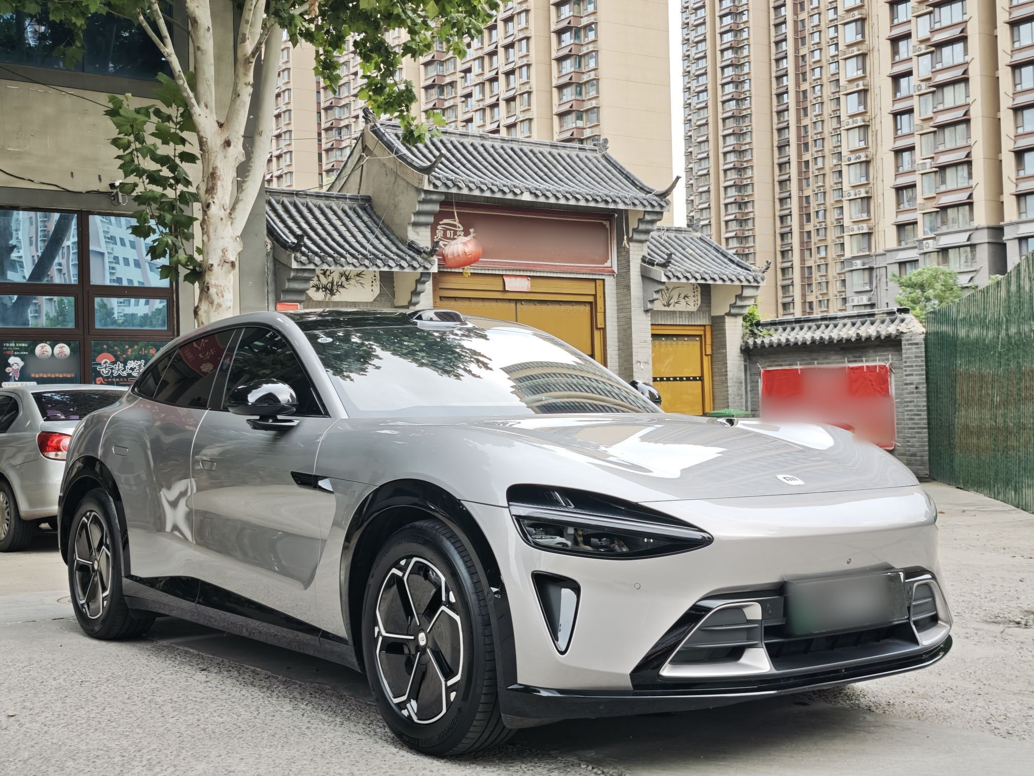 Xiaomi Auto YU7 2025 Ultra-Long Range All-Wheel Drive Pro Version — снимка 12