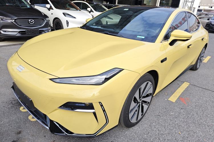 Used Geely Galaxy E8 2024 665 km Range Rear-Drive Starship Long-Range Version