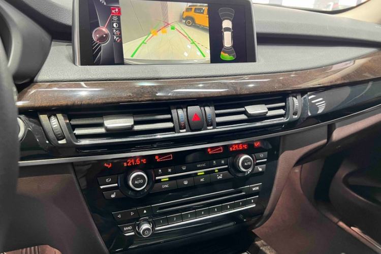 Used BMW X5 2014 xDrive35i Elegant Edition Interior 2