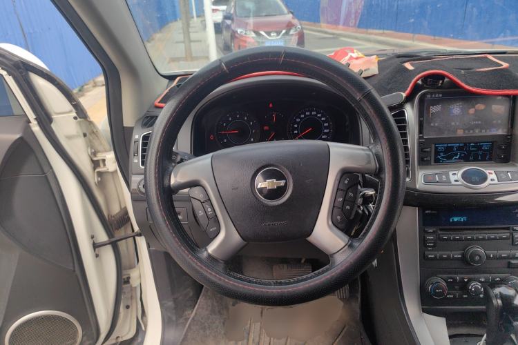 Used Chevrolet Captiva 2014 2.4L 4x4 Flagship Edition 7 Seats