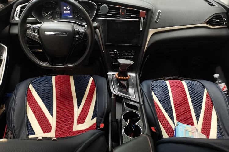 Used Venucia D60 2018 1.6L CVT Smart Connect Luxury Edition