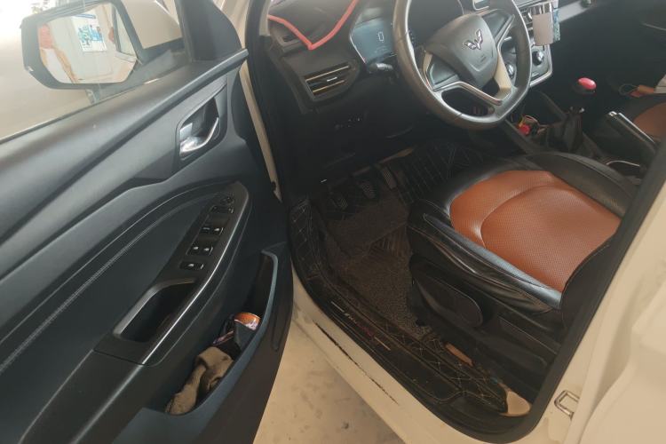 Used Wuling Hongguang S3 2018 1.5L Manual Comfort Model China V Standard