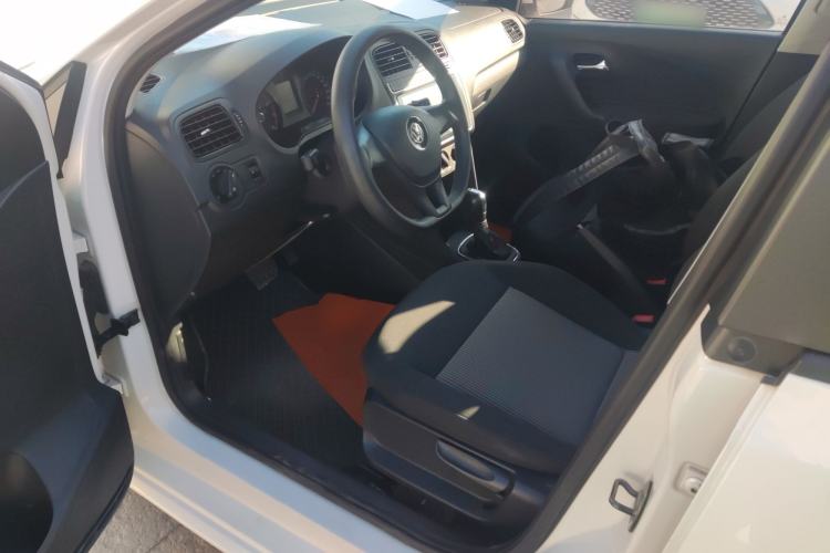 Used Volkswagen Polo 2016 1.4L Automatic Trendy Model
