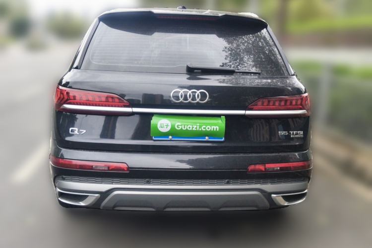 Used Audi Q7 2020 55 TFSI quattro S line sports model