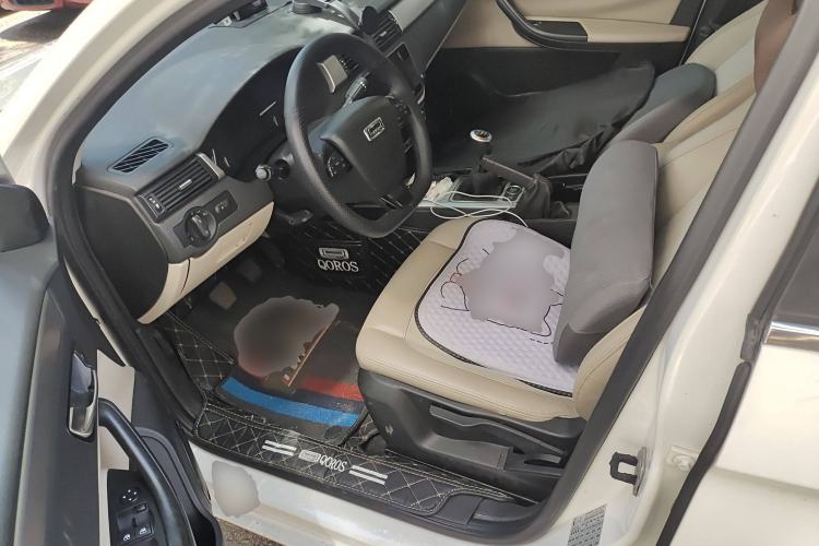 Used Qoros 3 2014 Sedan 1.6L Manual Zhixiang Model
