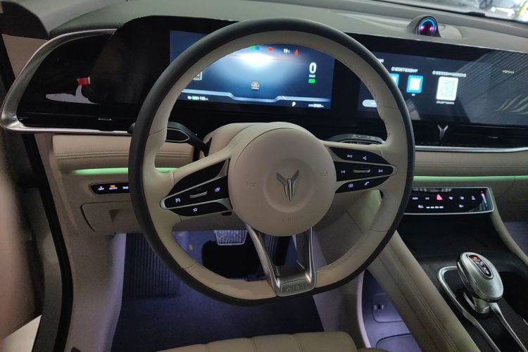 Used VOYAH Dream 2022 0-Carbon Edition Home+ Range Package 605 km