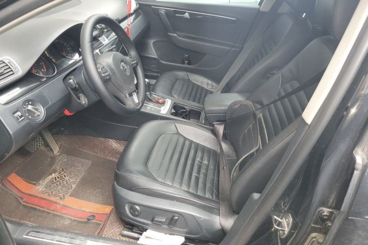 Used Volkswagen Magotan 2012 Revised 1.8TSI Luxury Version Left Front Seat