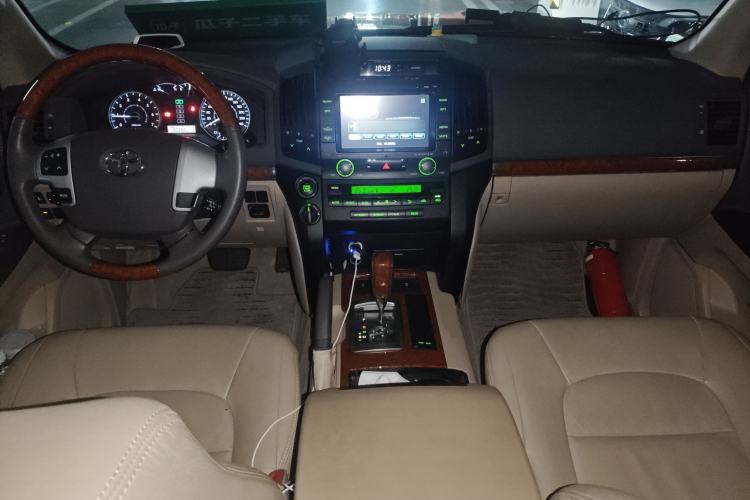 Used Toyota Land Cruiser 2012 4000
