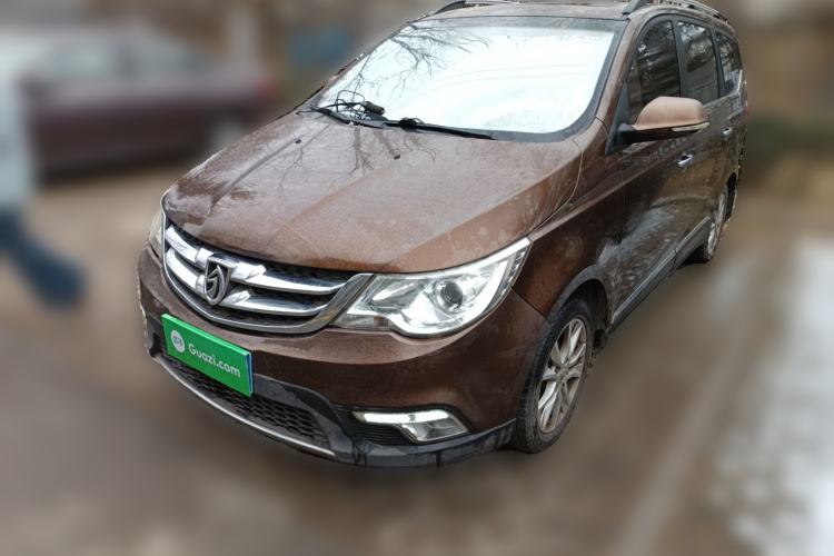 Used Baojun 730 2014 1.5L manual luxury trim 7 seats